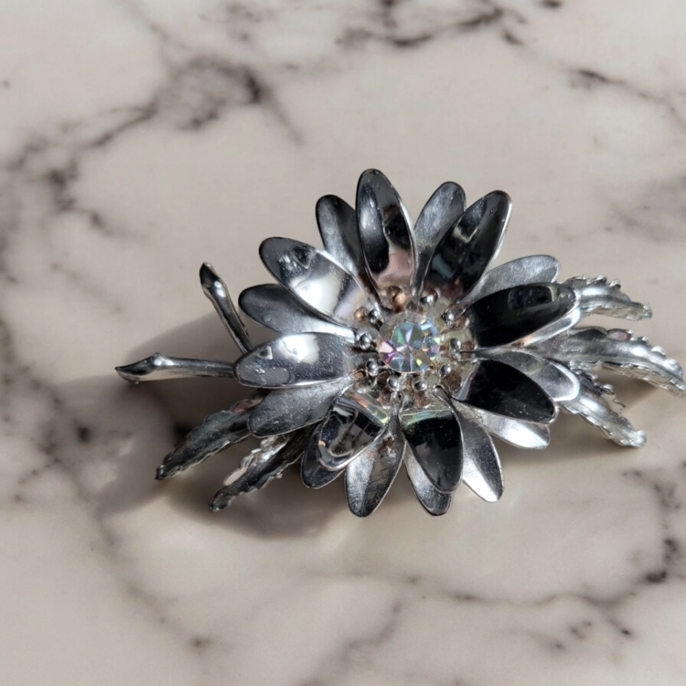 Vintage Flower Brooch